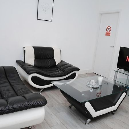 Cosy Ensuite Bedroom I 5Min Walk From Bramall Lane Stadium シェフィールド エクステリア 写真