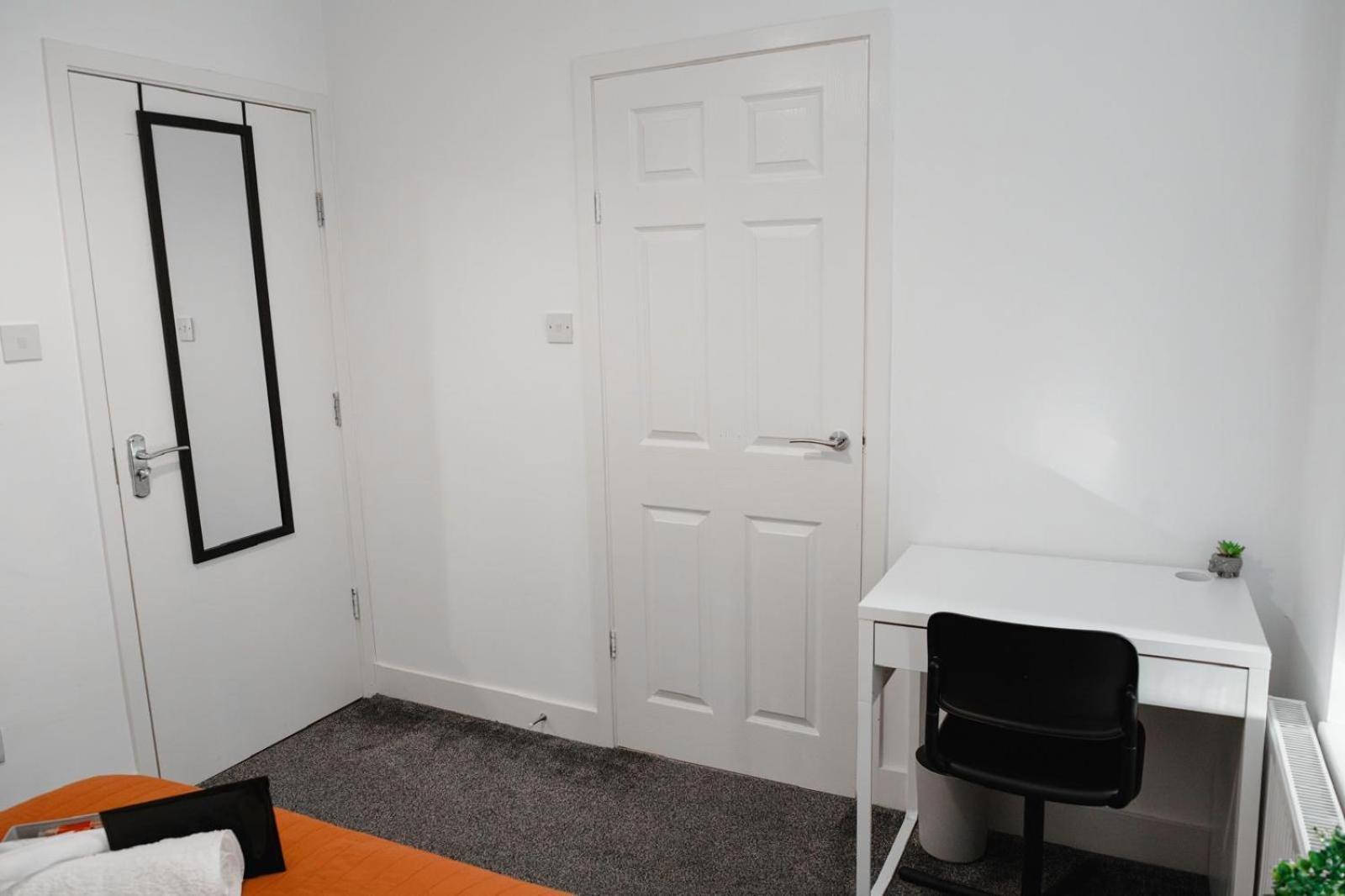 Cosy Ensuite Bedroom I 5Min Walk From Bramall Lane Stadium シェフィールド エクステリア 写真